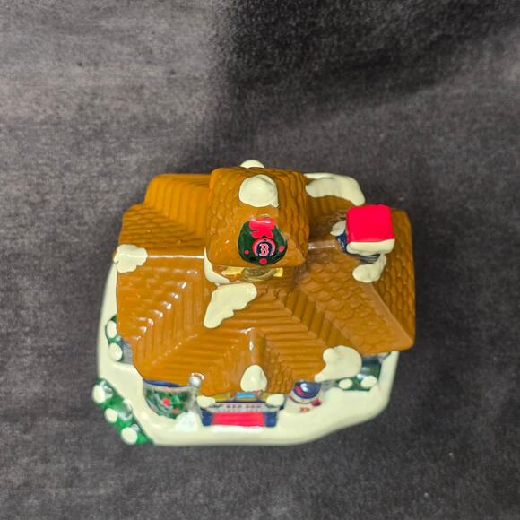 MLB Boston Red Sox Christmas Village Collection Ceramic School House - Picture 2 of 11